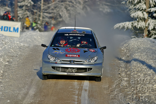 Tibor Szabosi;Rallye Sweden 2003 - Roman Kresta - Miloš Hůlka / Peugeot 206 Team Bozian.